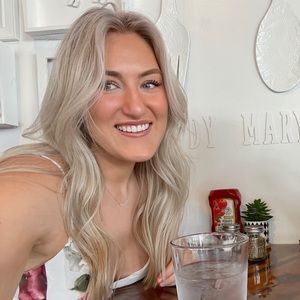 Meet your Posher, Mackenzie